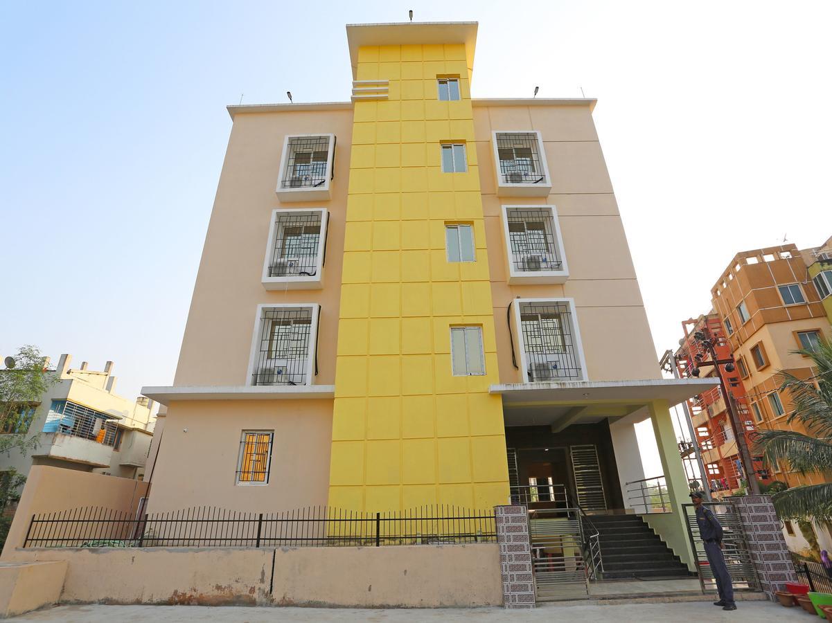 Oyo 11343 Hotel Sai International Bhubaneswar Exterior foto