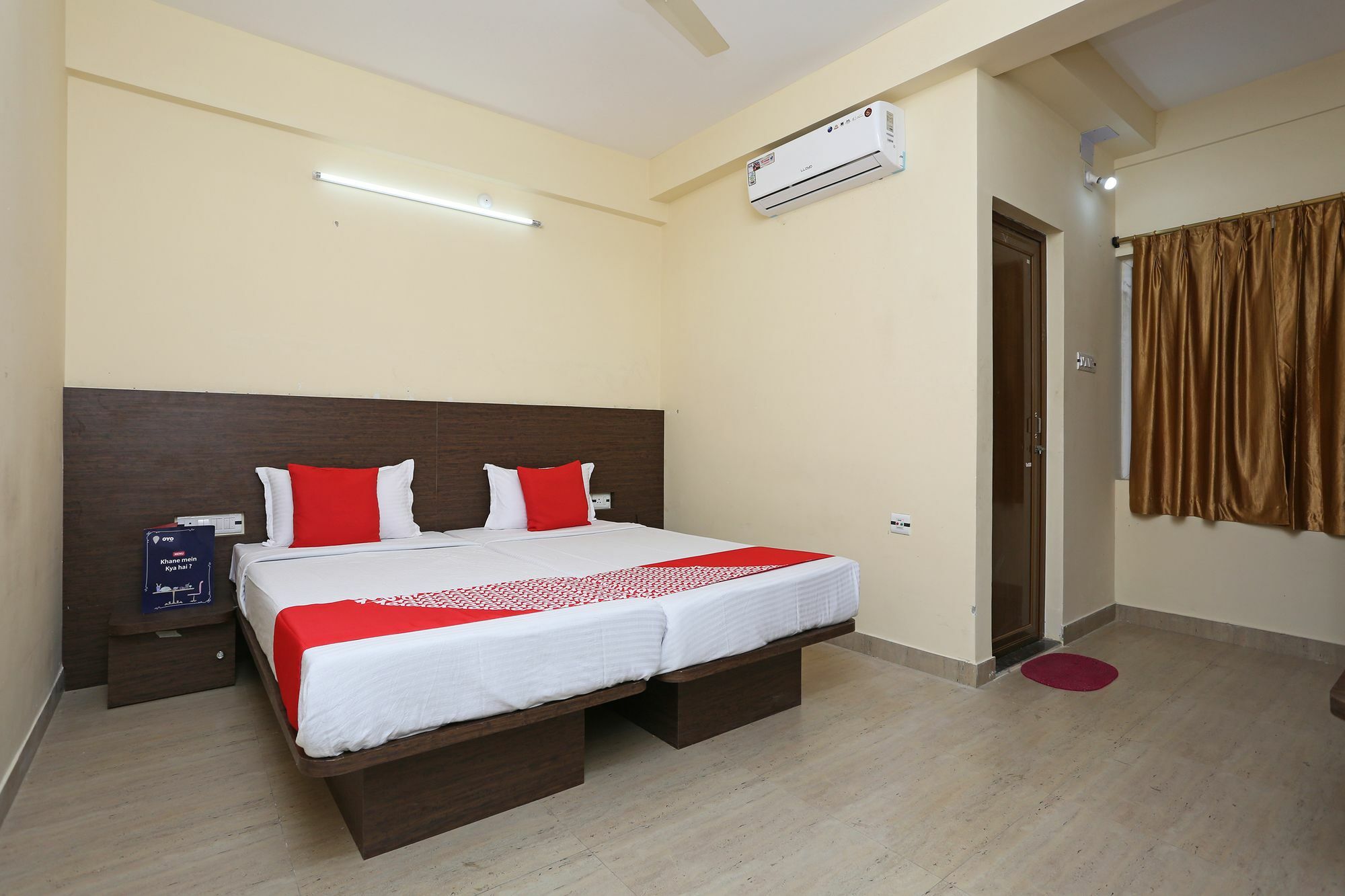 Oyo 11343 Hotel Sai International Bhubaneswar Exterior foto